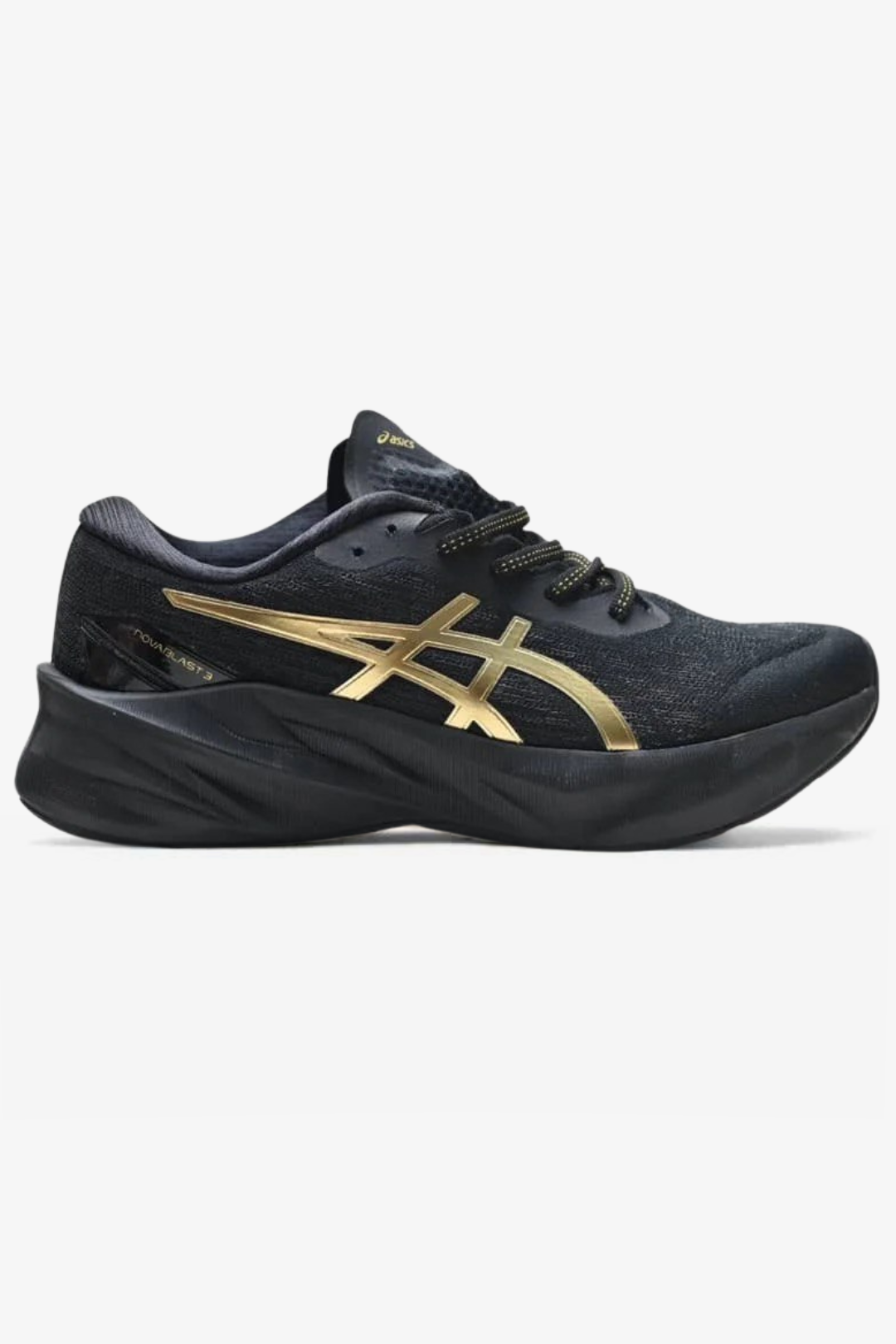 Tênis Asics Novablast 3 Preto/Dourado