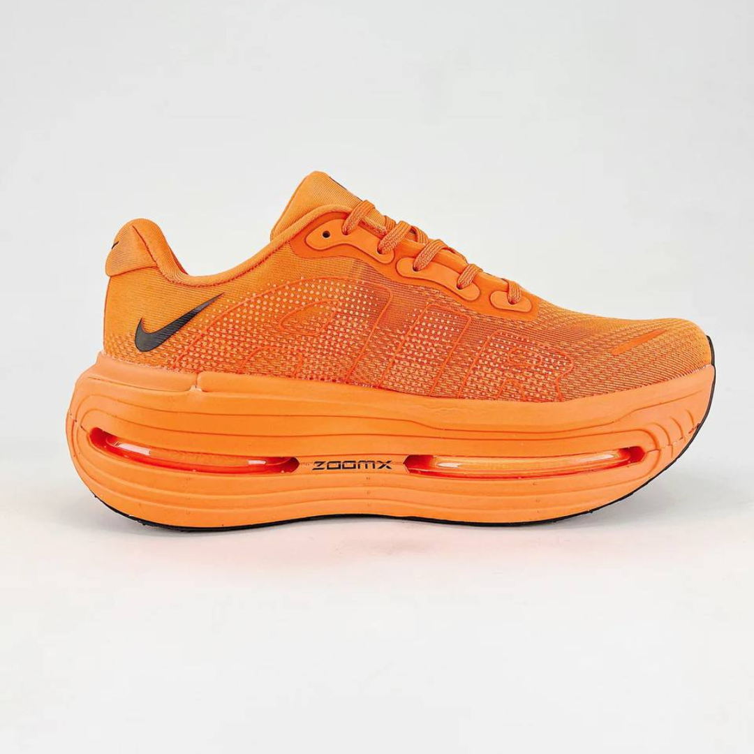 Tênis Nike Vomero Premium - Laranja