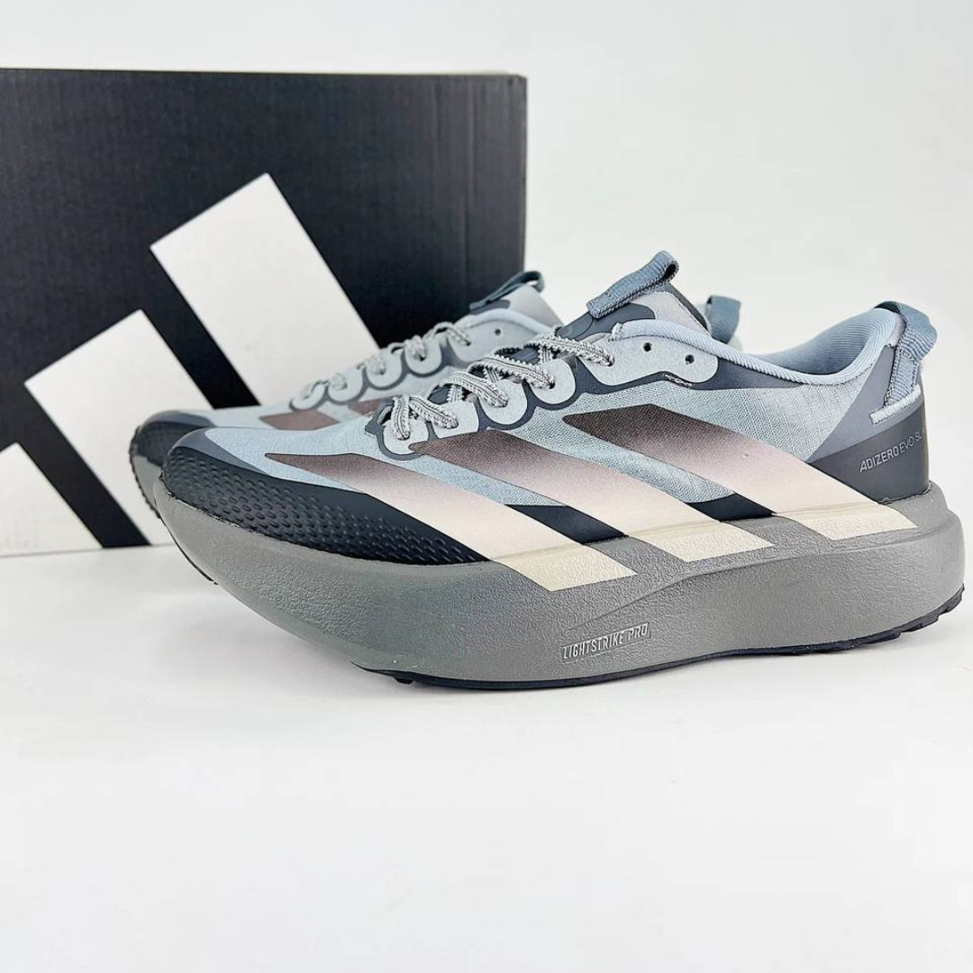 Tênis Adidas Adizero EVO SL ATR - Cinza/Off White