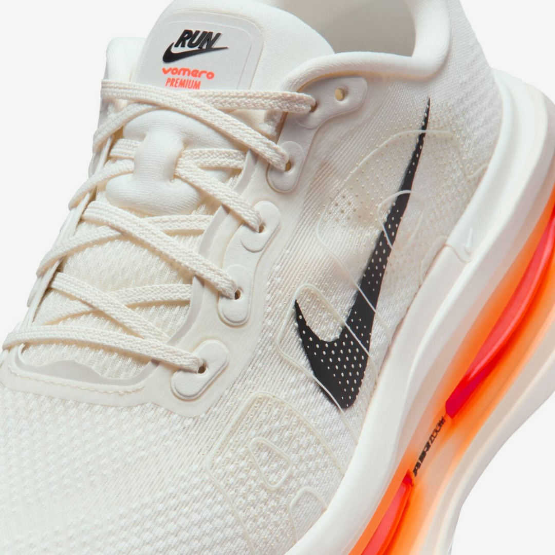 Tênis Nike Vomero Premium - Bege/Laranja