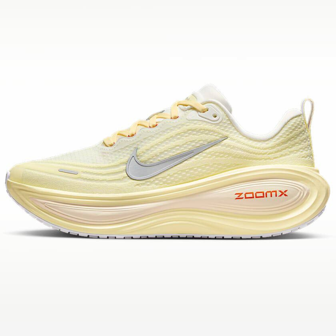 Tênis Nike Vomero Plus - Amarelo Claro/Vermelho