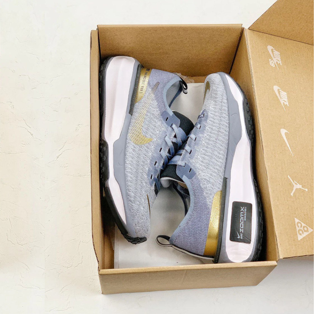 Tênis Nike Invincible Run 3 - Azul/Dourado
