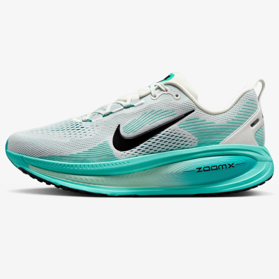 Tênis Nike Vomero 18 - White/Dusty Cactus