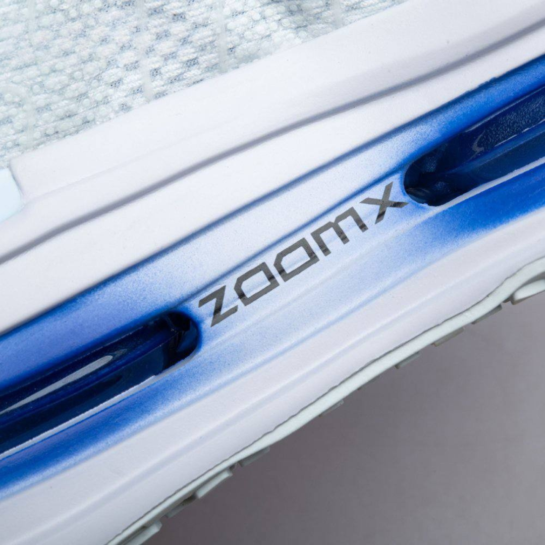 Tênis Nike Vomero Premium - Branco/Azul