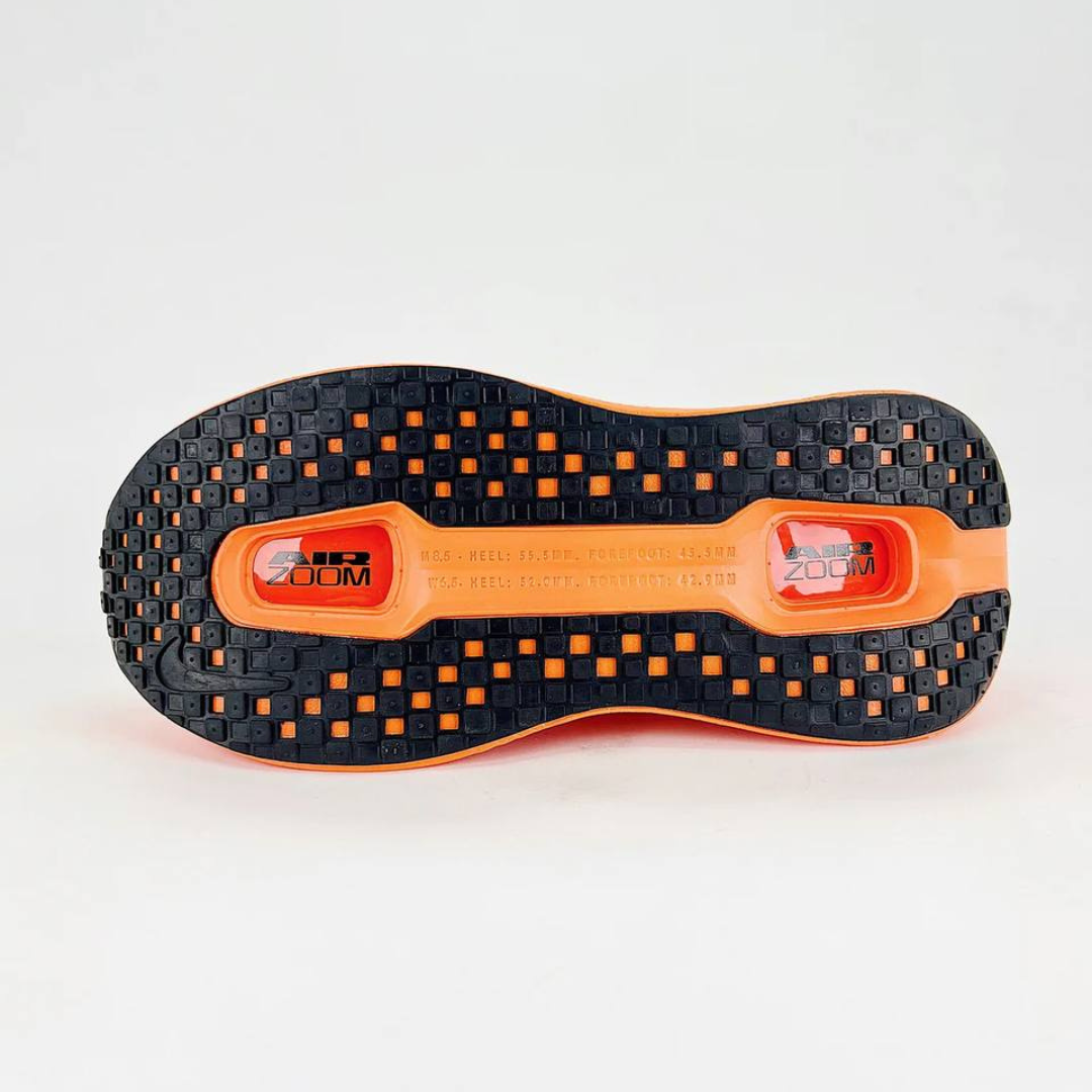 Tênis Nike Vomero Premium - Laranja