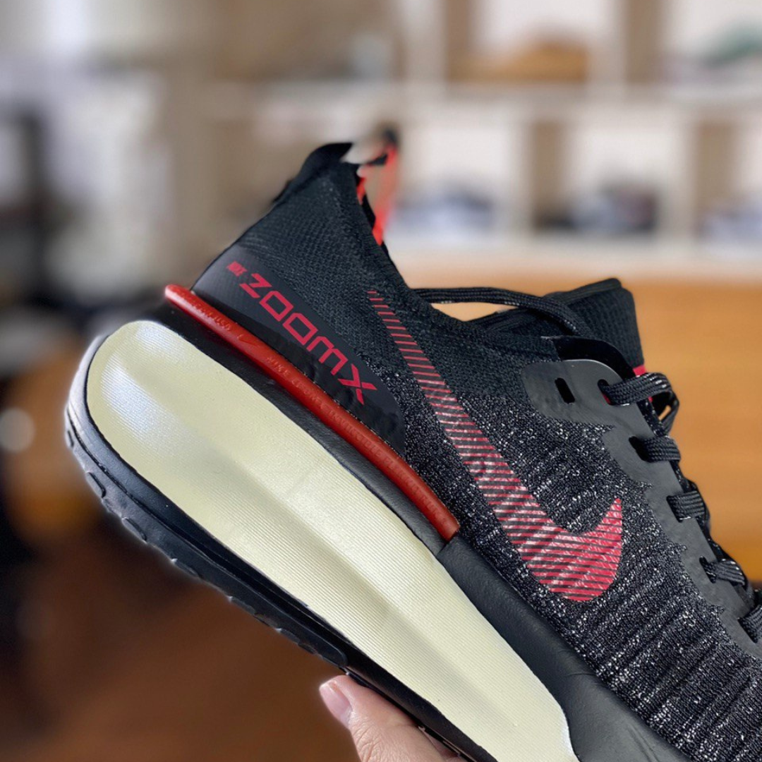 Tênis Nike Invincible Run 3 Preto Vermelho