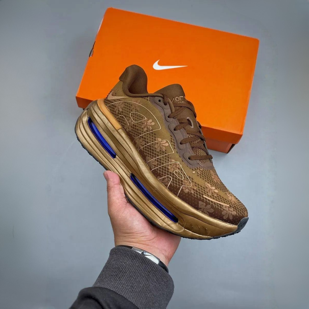 Tênis Nike Vomero Premium - Cacao Wow and Racer Blue