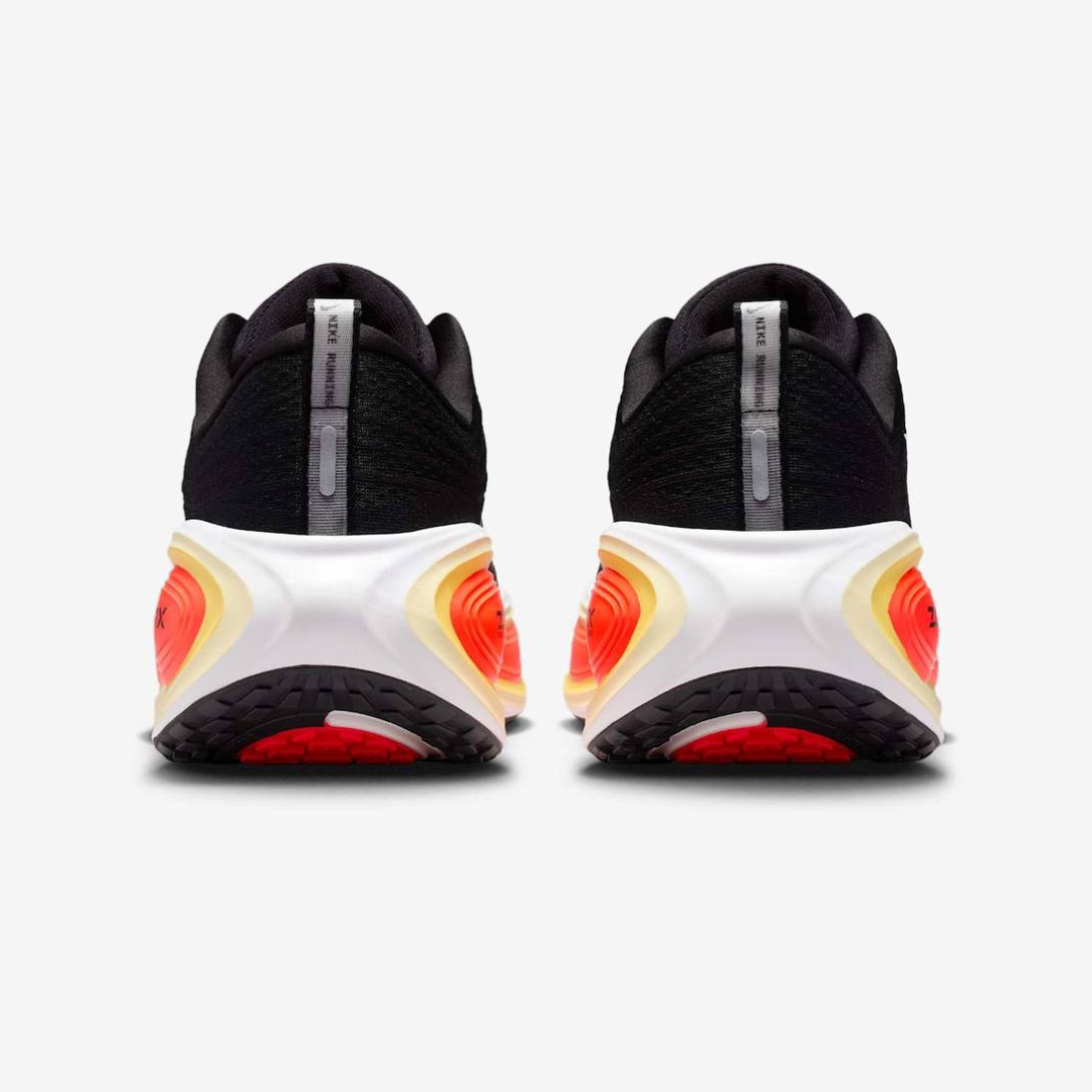 Tênis Nike Vomero Plus - Preto/Vermelho