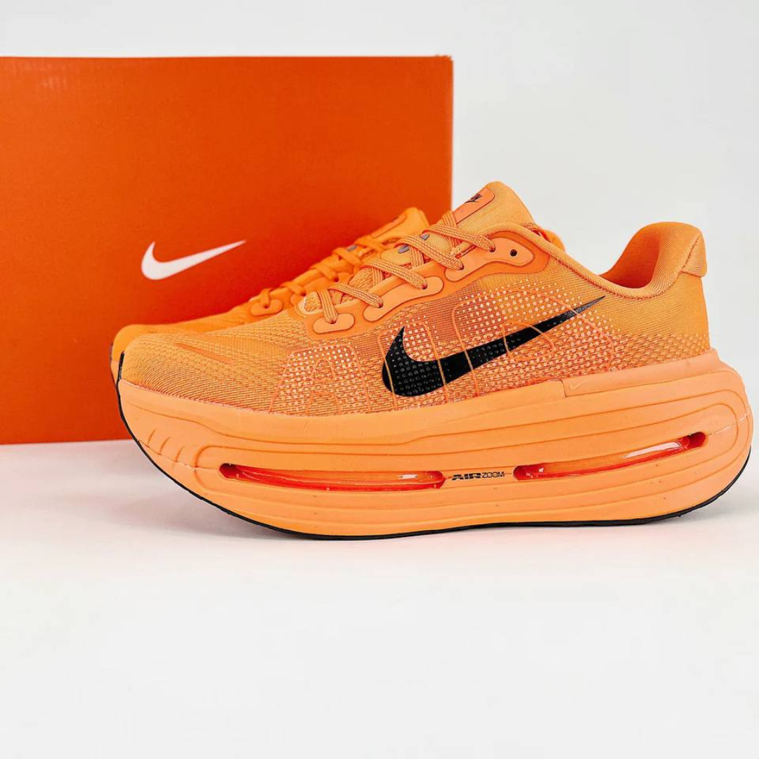 Tênis Nike Vomero Premium - Laranja