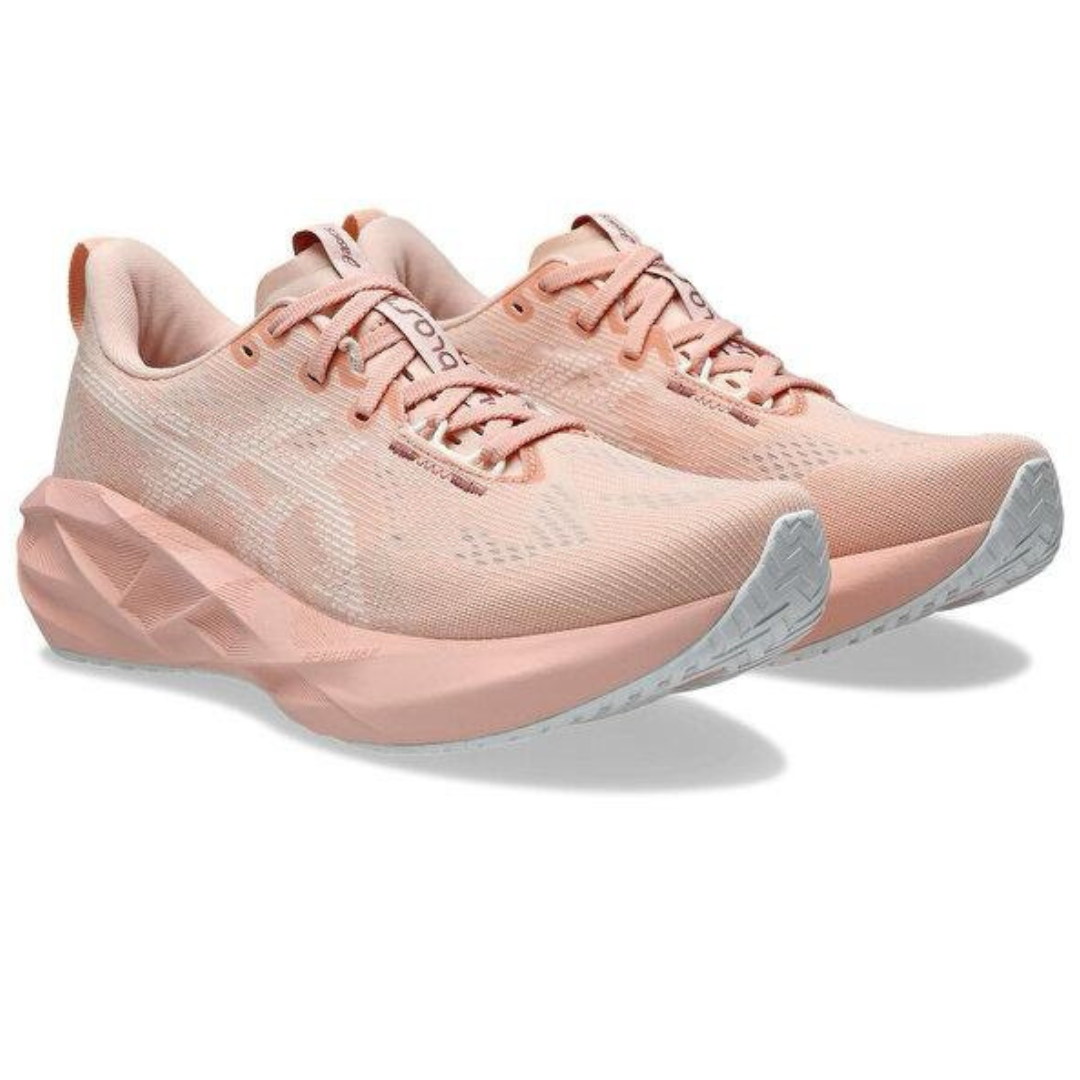 Tênis Asics Novablast 5 - Rosa