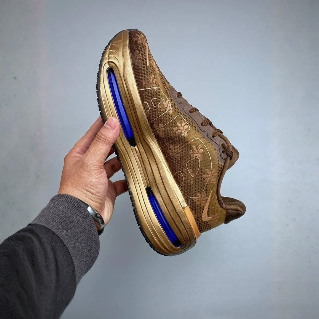Tênis Nike Vomero Premium - Cacao Wow and Racer Blue