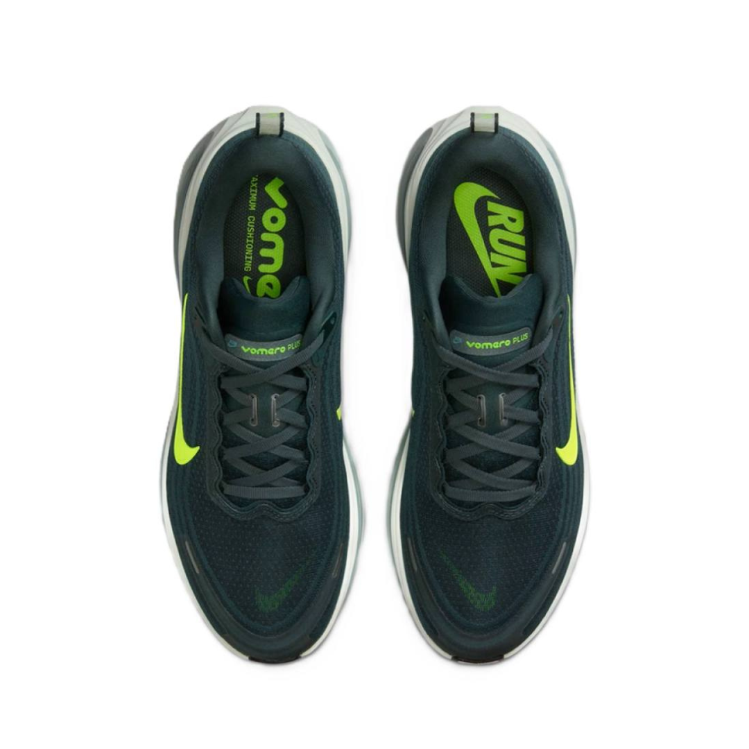 Tênis Nike Vomero Plus - Verde Escuro/Verde/Volt