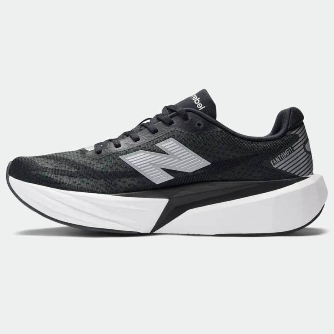 Tênis New Balance Fuelcell Rebel V5 - Preto/Branco