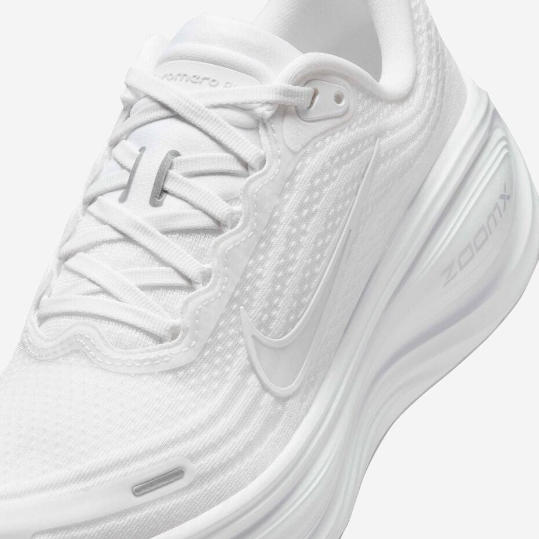 Tênis Nike Vomero Plus - Branco