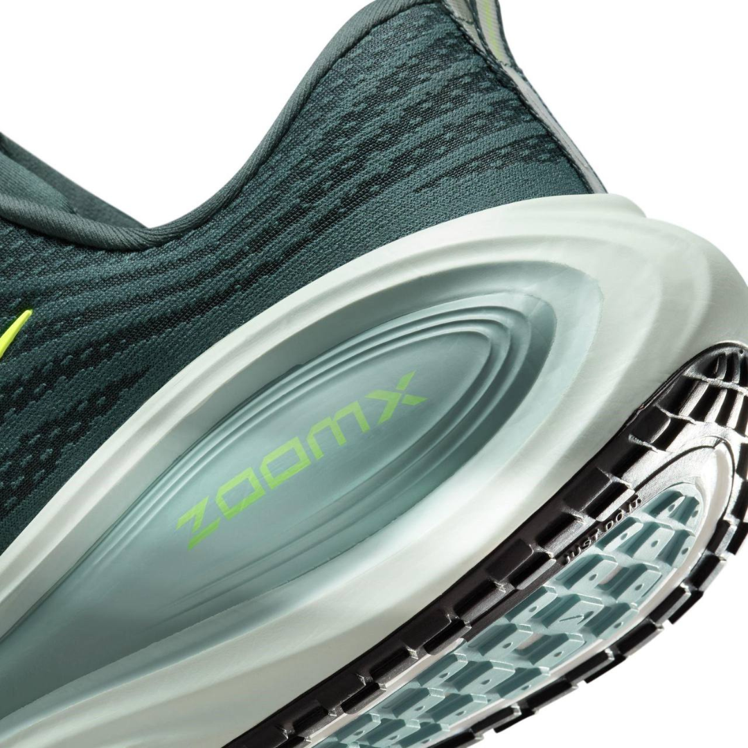 Tênis Nike Vomero Plus - Verde Escuro/Verde/Volt