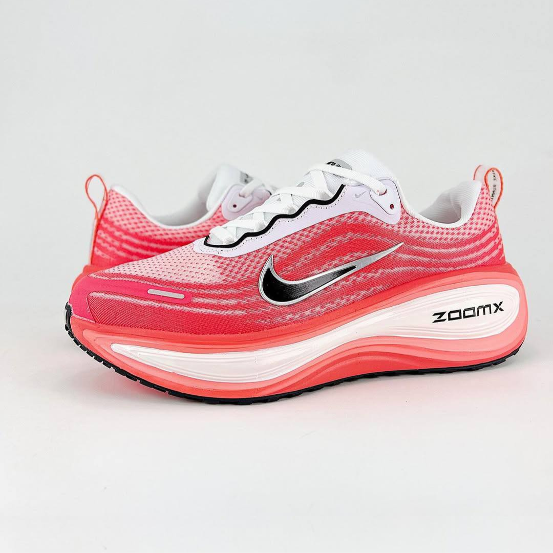 Tênis Nike Vomero Plus - Vermelho/Branco