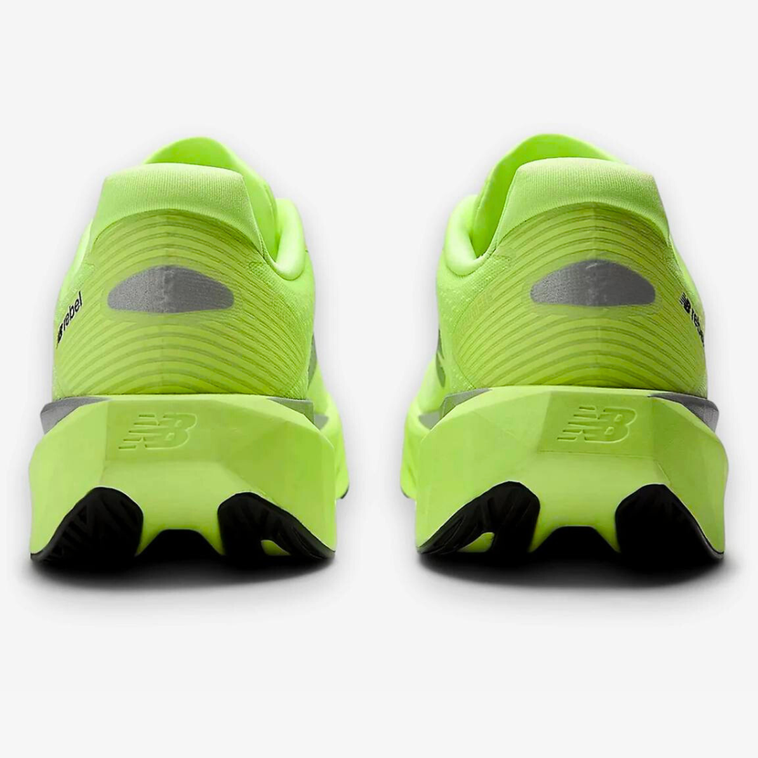 Tênis New Balance Fuelcell Rebel V5 - Verde Neon