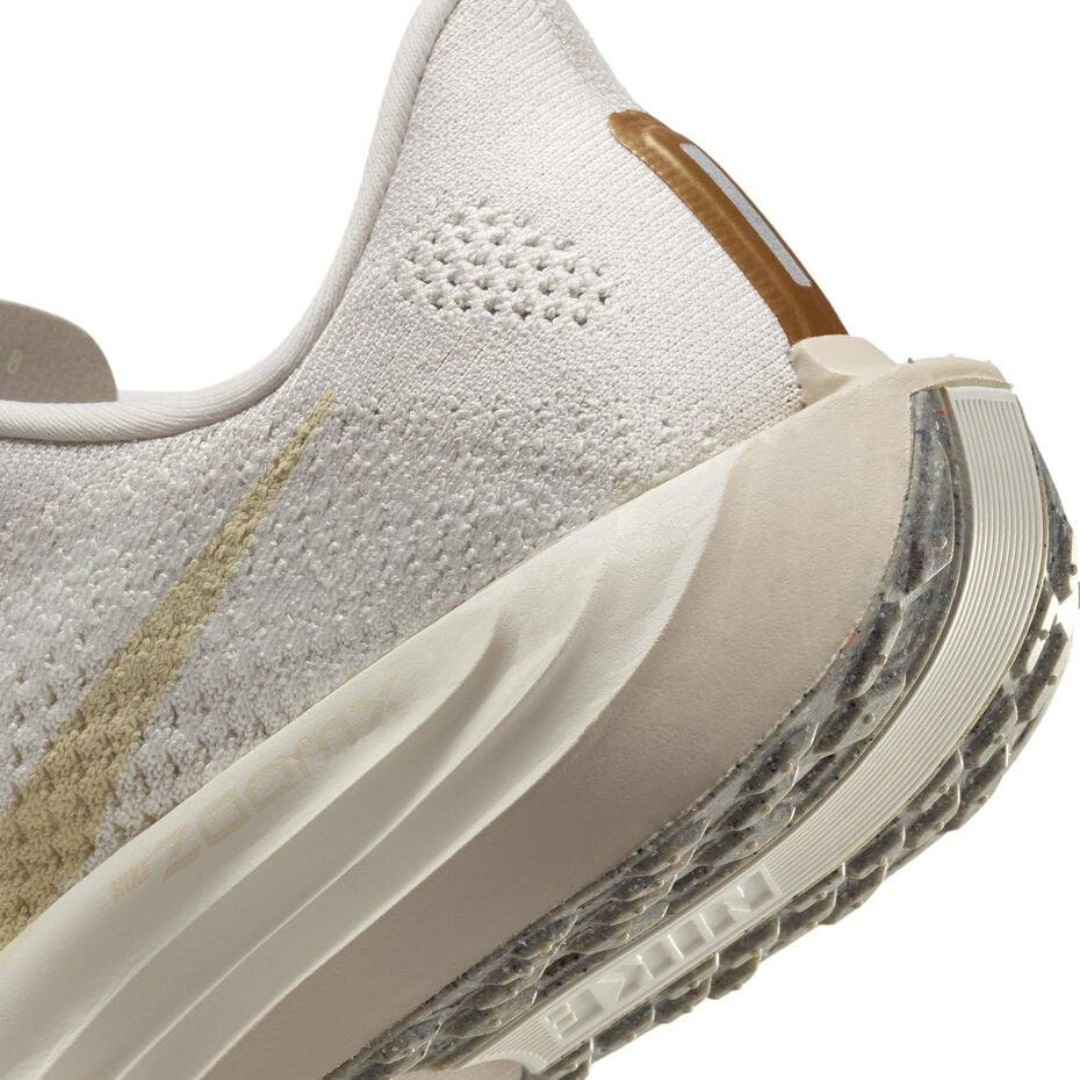 Tênis Nike Air Zoom Pegasus Plus - Marrom Claro/Bege