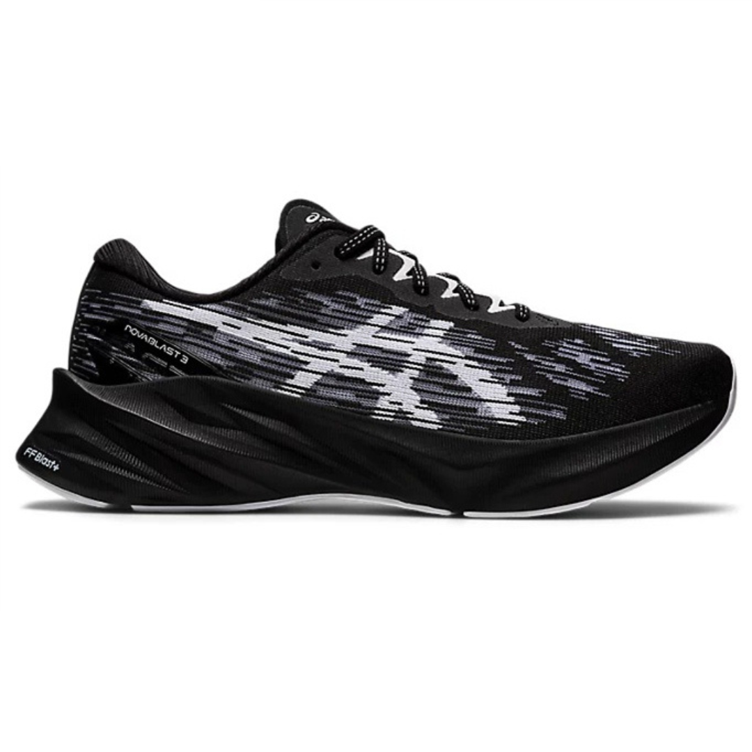 Tênis Asics Novablast 3 Preto e Branco