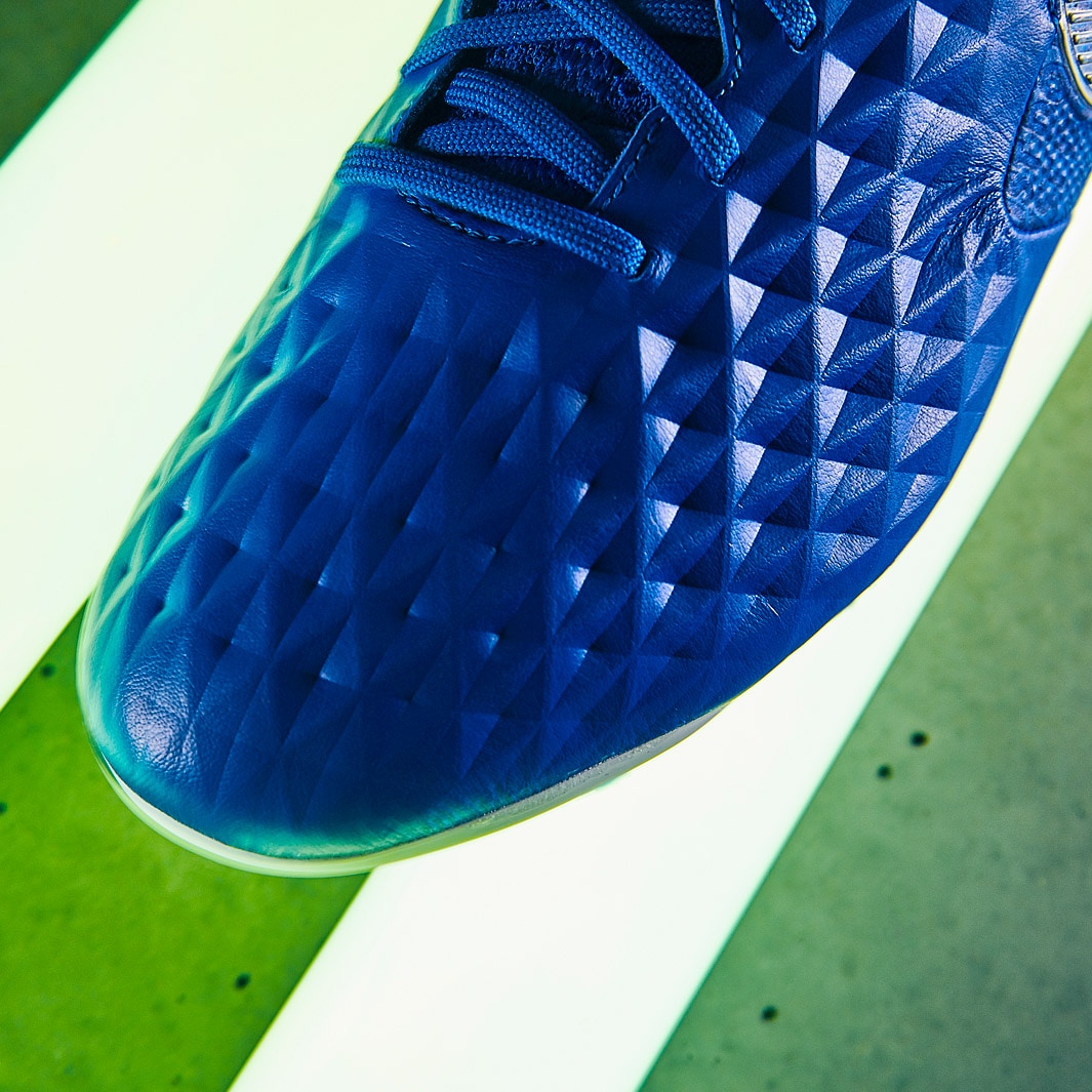 Chuteira Nike Tiempo Legend 8 Elite New Lights