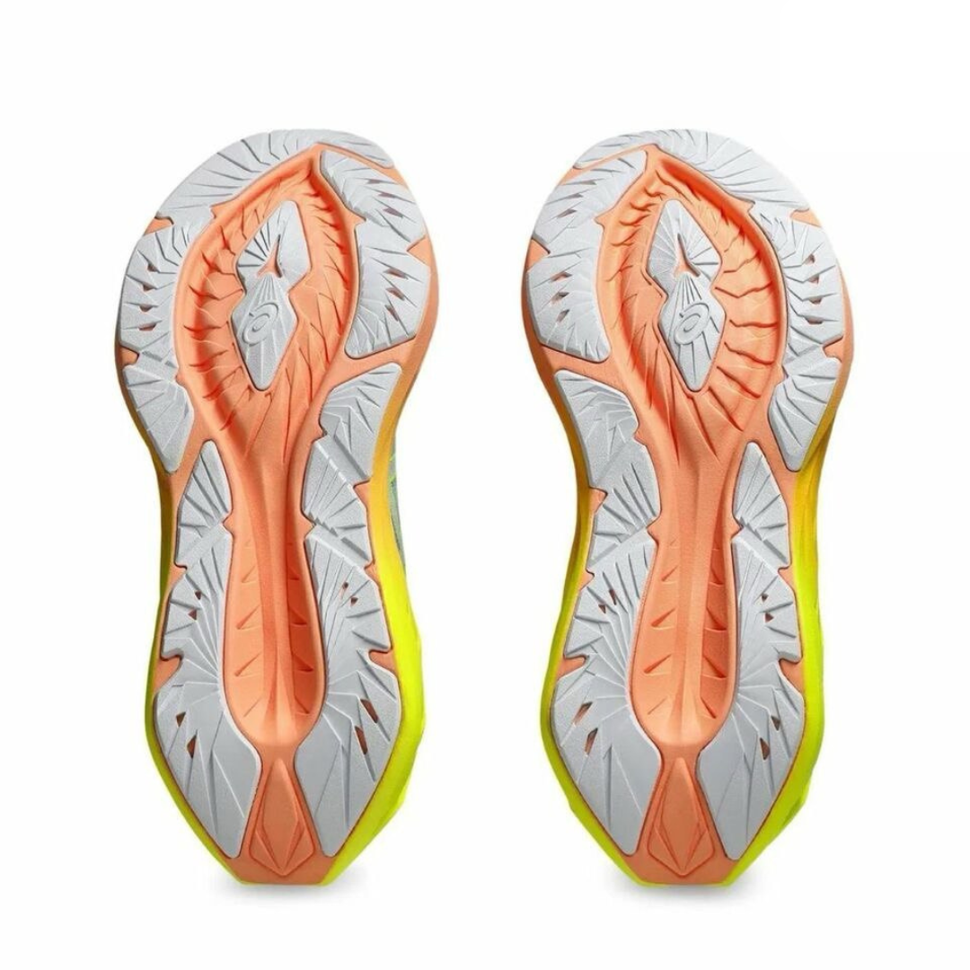 Tênis Asics Novablast™ 4 Paris - Verde/Laranja