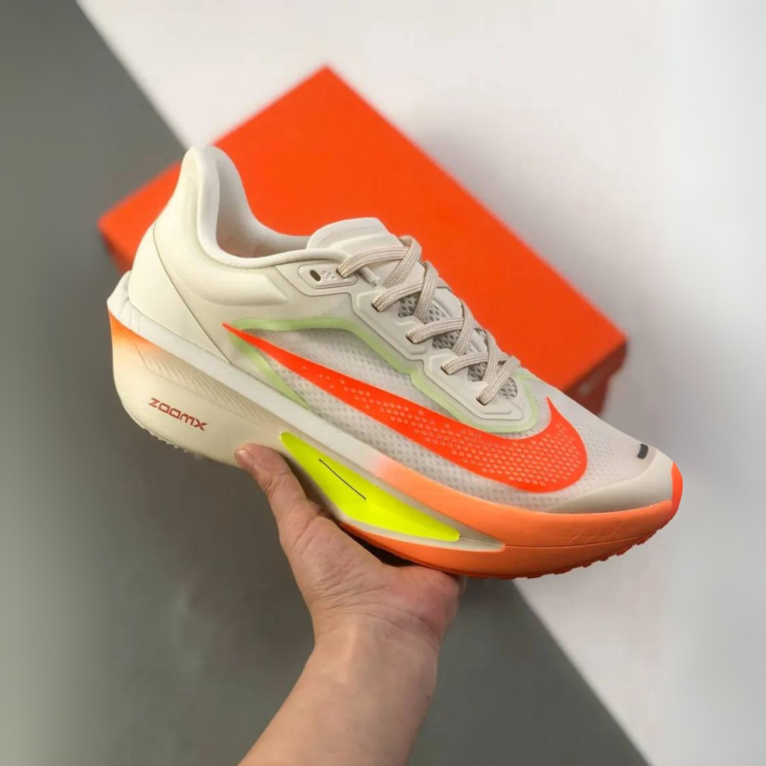 Tênis Nike Zoom Fly 6 - Bege/Laranja