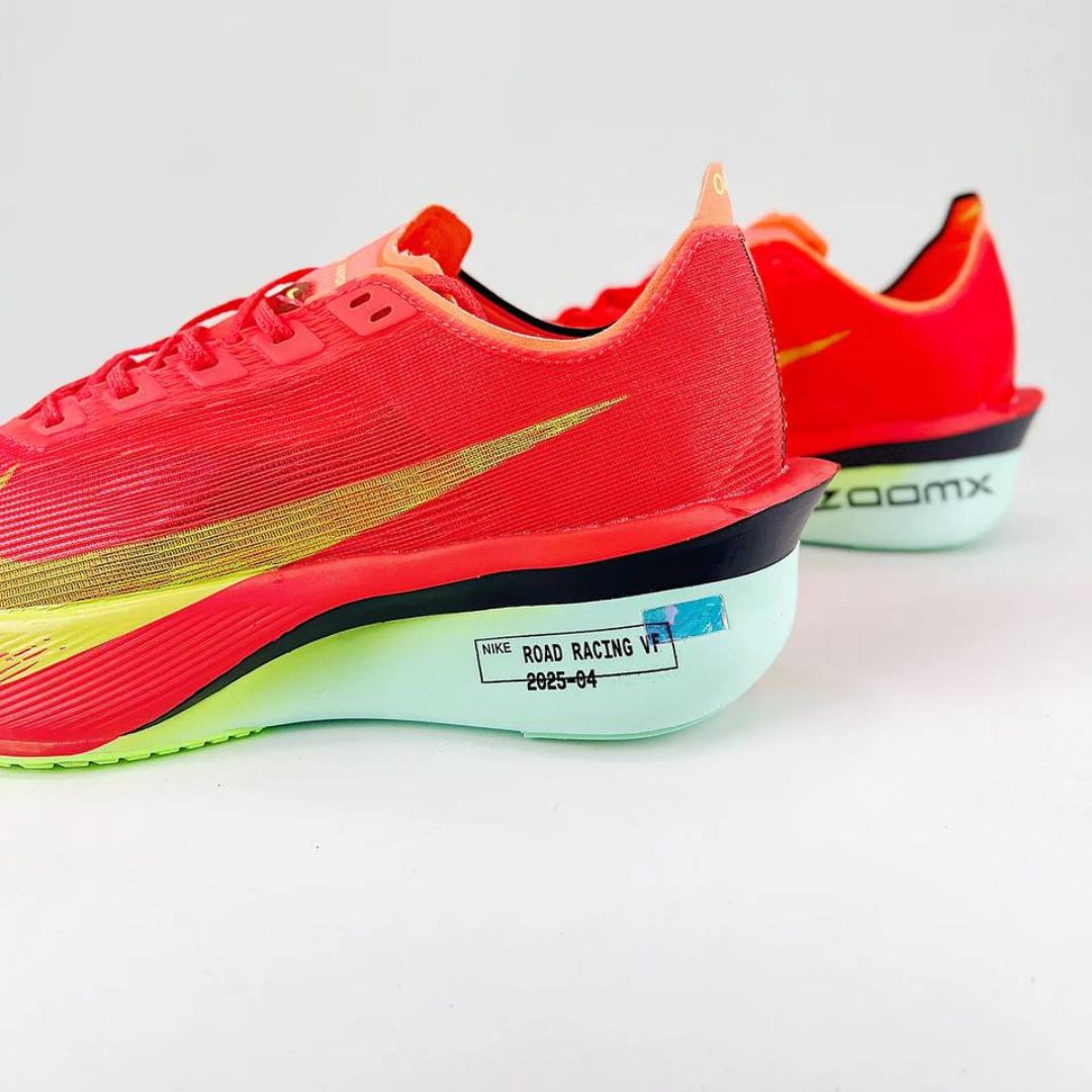 Tênis Nike ZoomX VaporFly 4 Vermelho