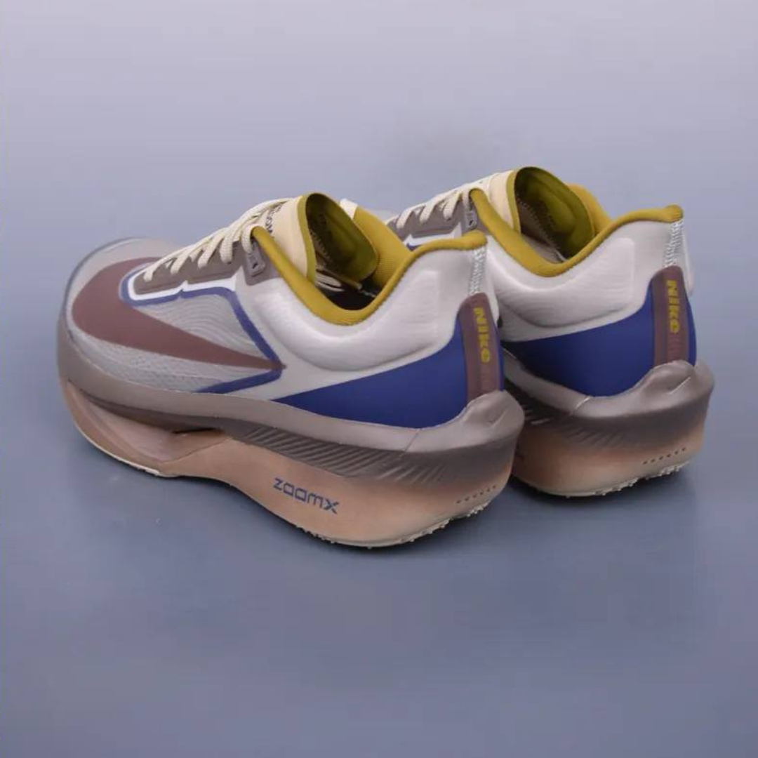 Tênis Nike Zoom Fly 6 Premium - Marrom/Cinza