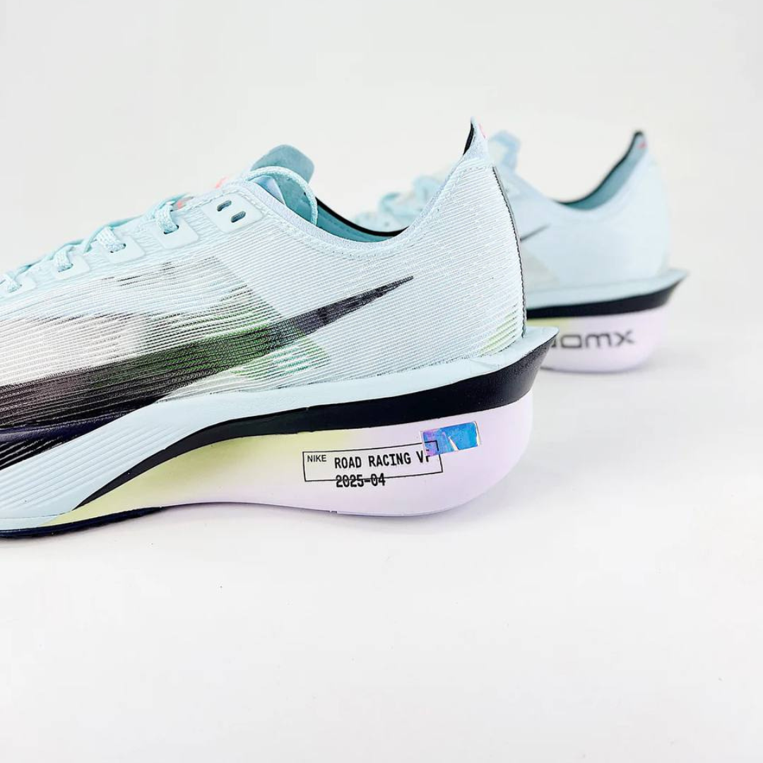 Tênis Nike ZoomX VaporFly 4 Azul