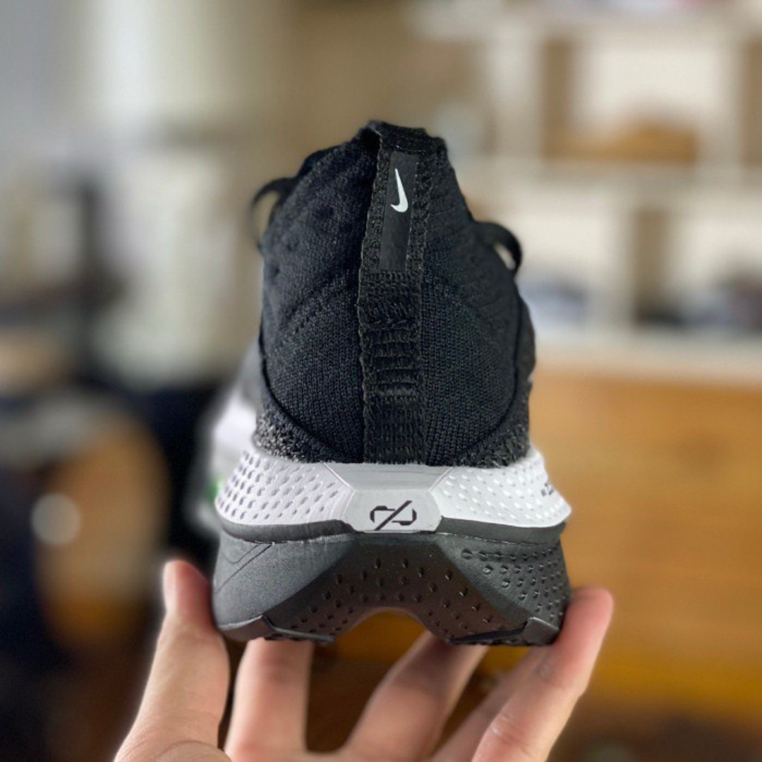 Tênis Nike Air Zoom Alphafly Next%2 - Preto/Branco