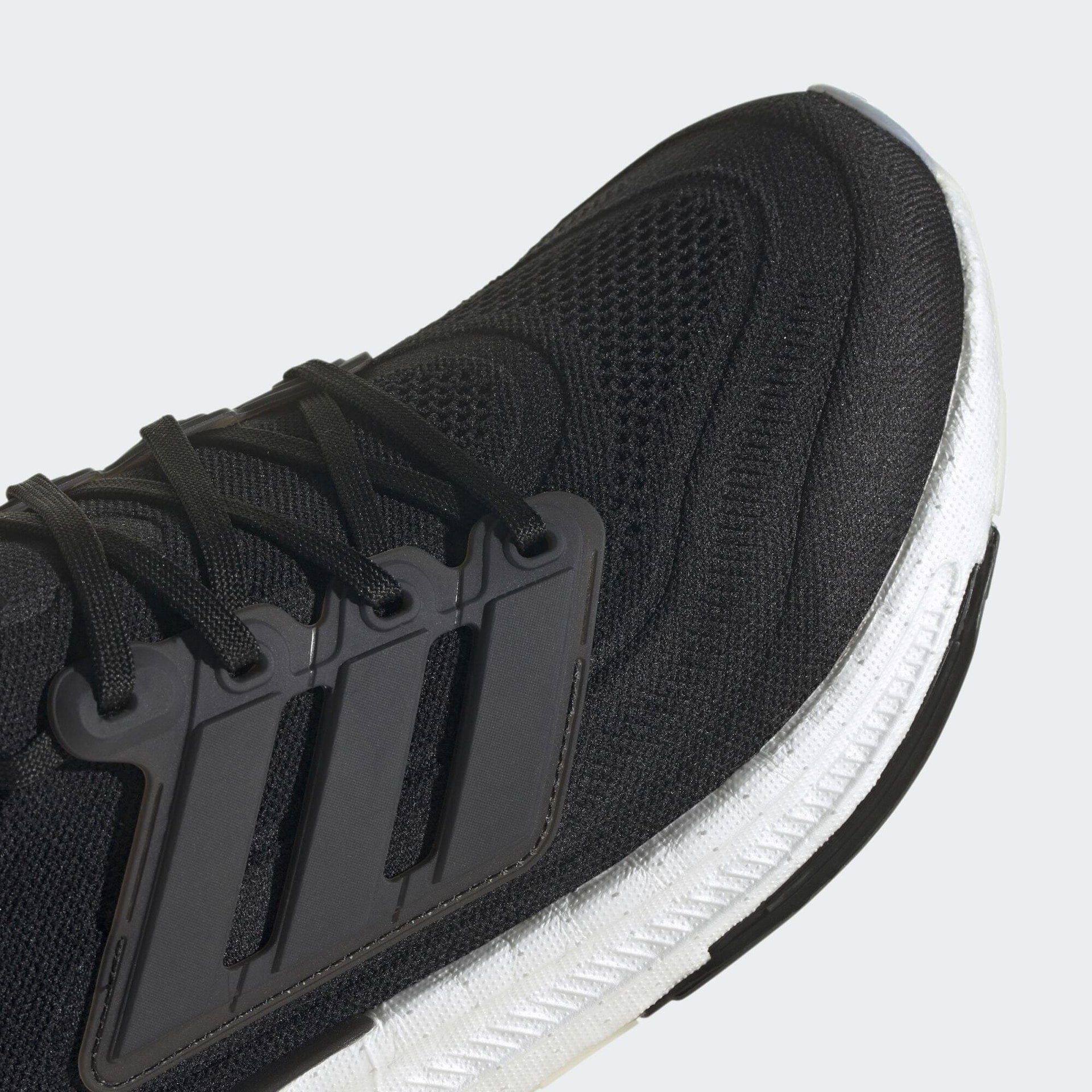 Tênis Adidas Ultraboost Light Core Black