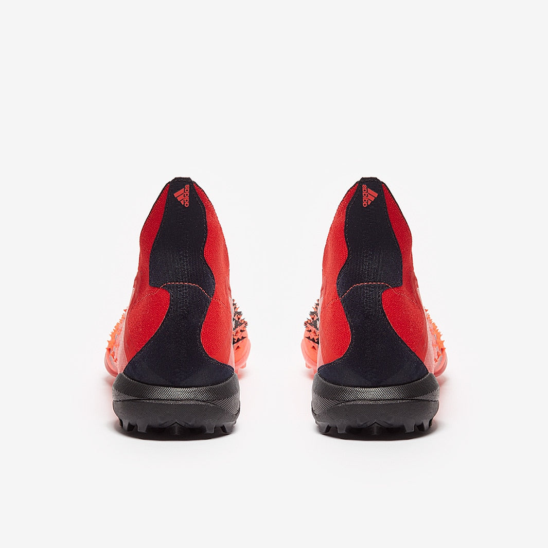 Chuteira Adidas Predator Freak + Society Meteorite
