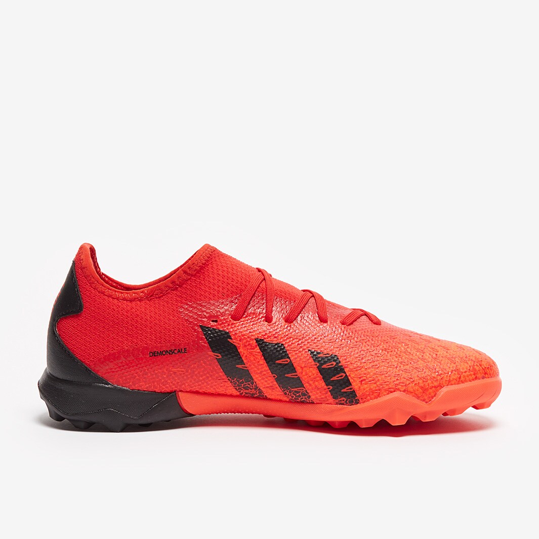 Chuteira Adidas Predator Freak .3 Low Society Meteorite