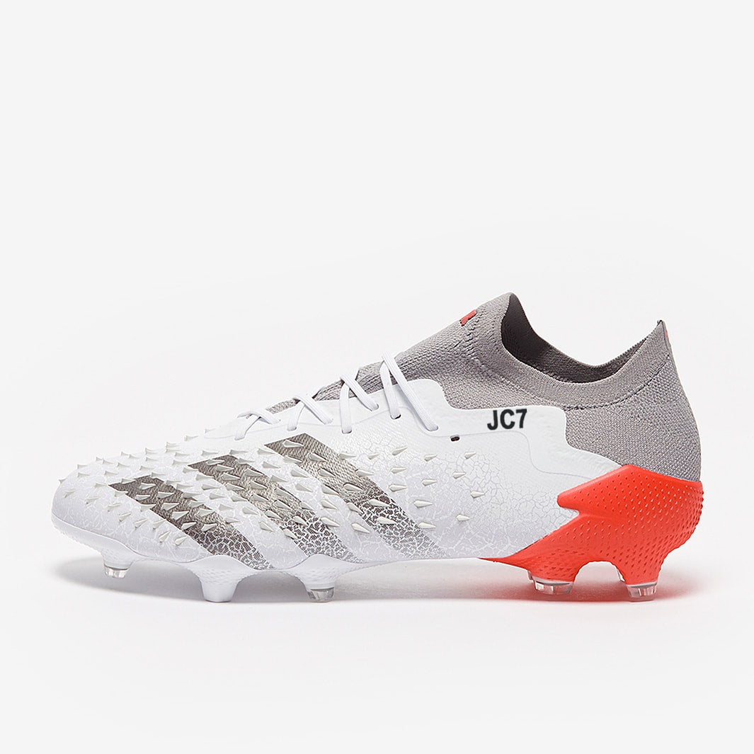 Chuteira Adidas Predator Freak .1 Low White Spark