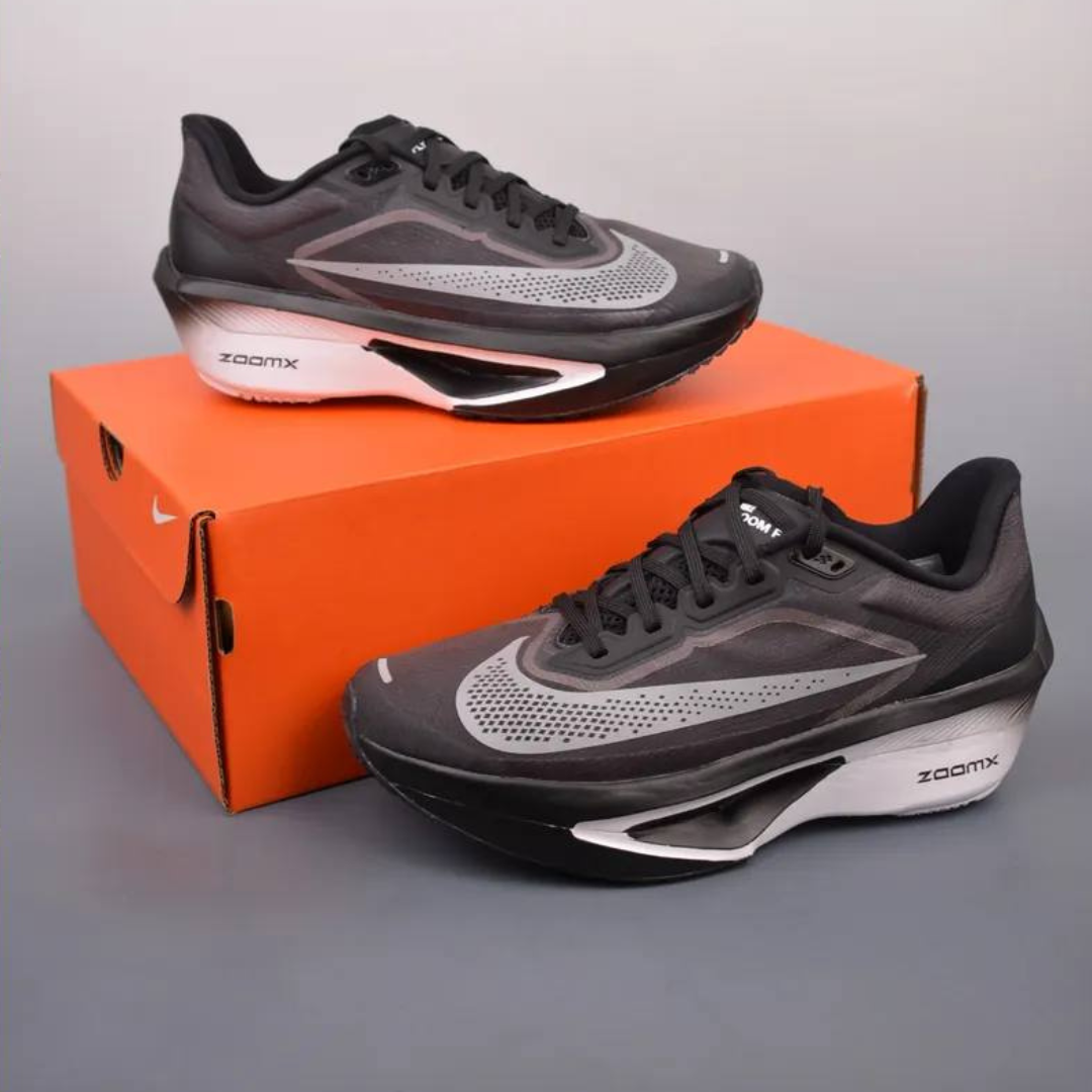 Tênis Nike Zoom Fly 6 - Preto/Branco