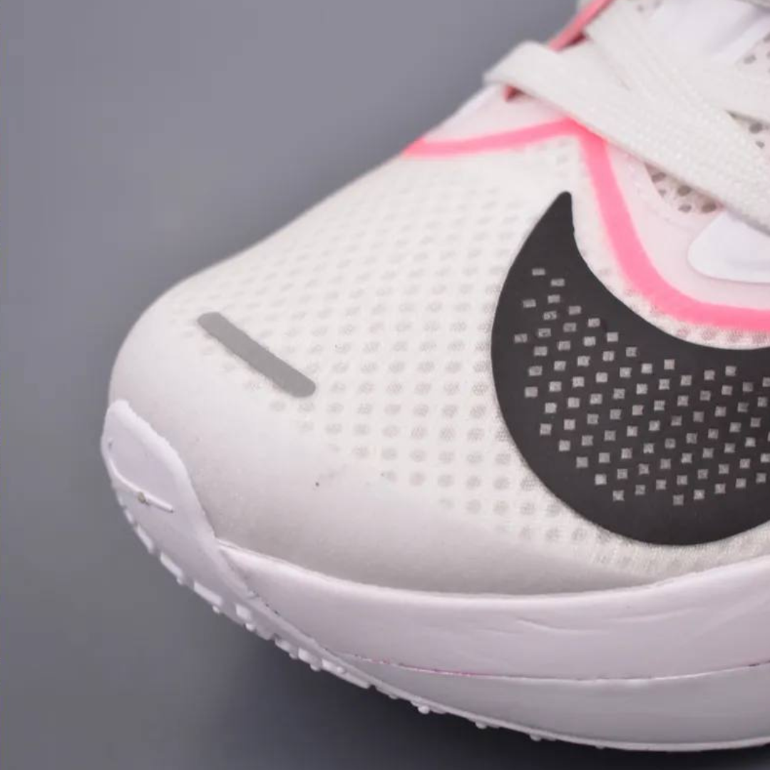 Tênis Nike Zoom Fly 6 - Branco/Rosa