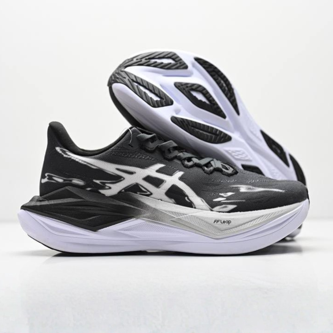 Tênis Asics Superblast 3 - Unissex - Preto/Branco/Cinza