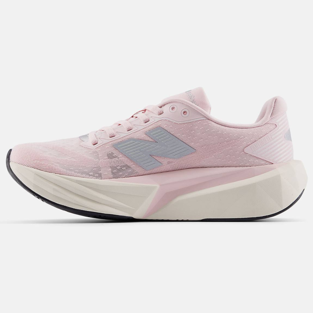 Tênis New Balance Fuelcell Rebel V5 - Rosa