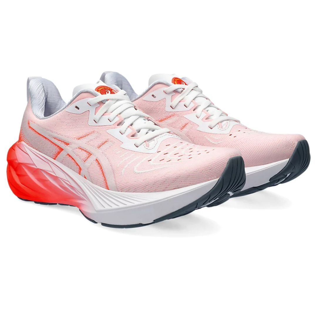 Tênis Asics Novablast™ 4 Vermelho e Branco
