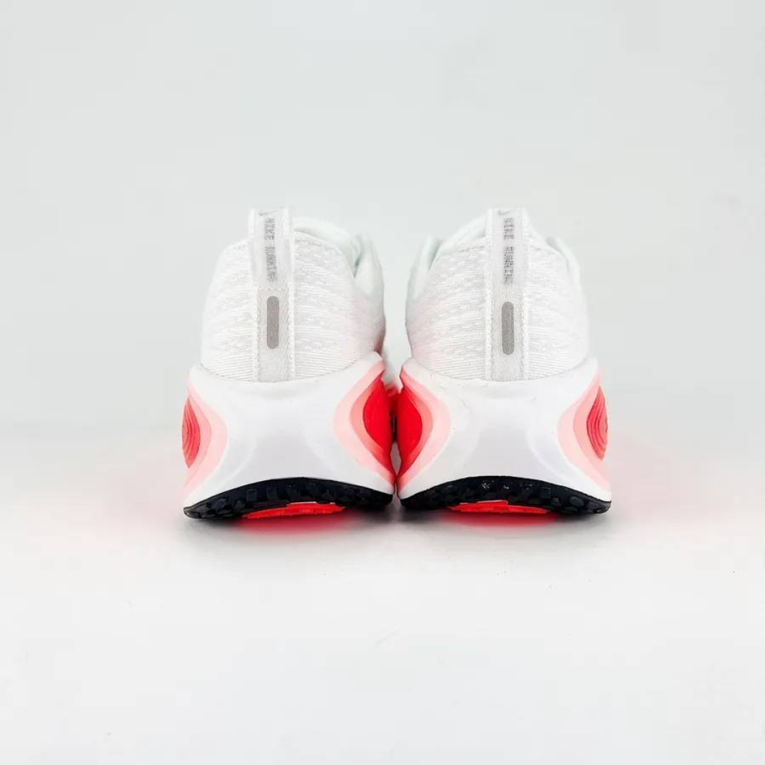 Tênis Nike Vomero Plus - Branco/Vermelho