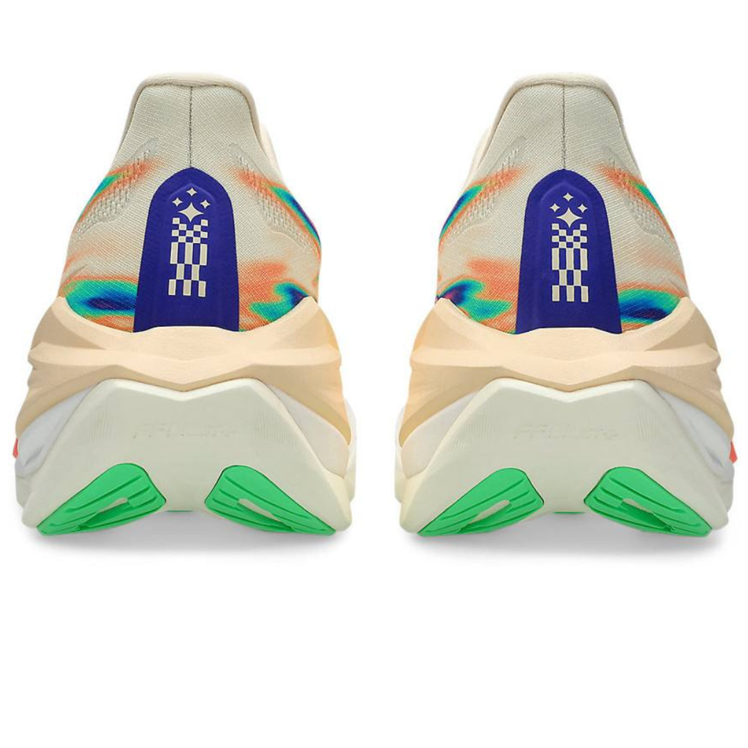 Tênis Asics Superblast 3 - Unissex - Bege/Laranja Claro