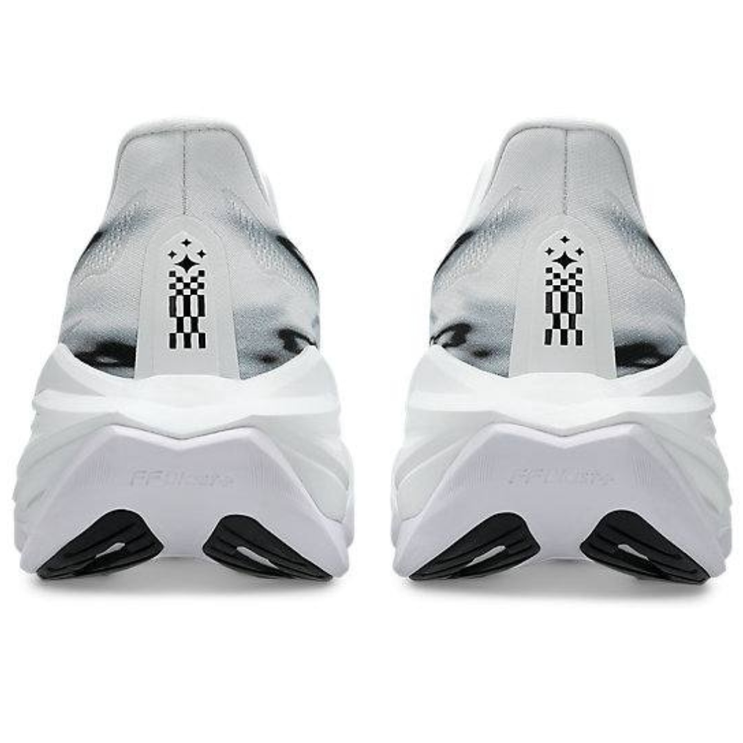 Tênis Asics Superblast 3 - Unissex - Branco/Preto
