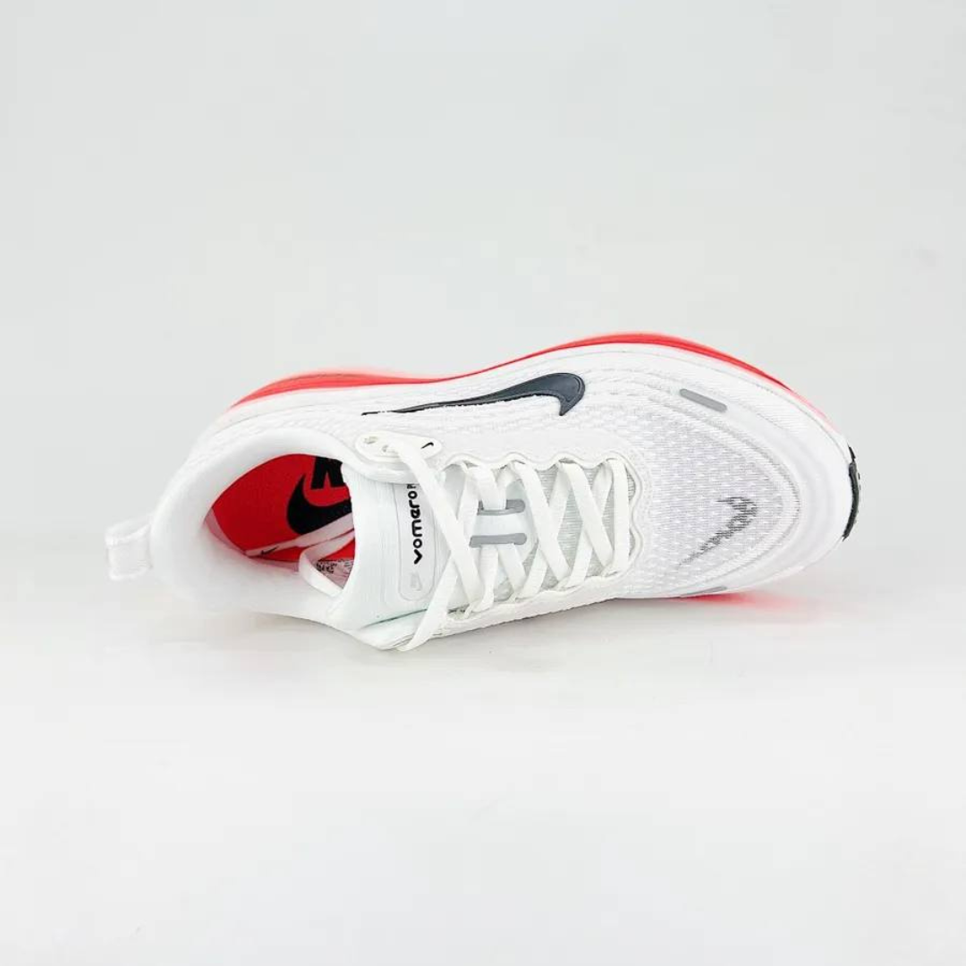 Tênis Nike Vomero Plus - Branco/Vermelho