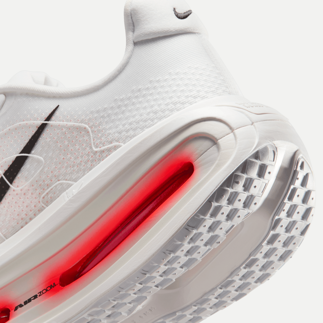 Tênis Nike Vomero Premium - White Bright Crimson