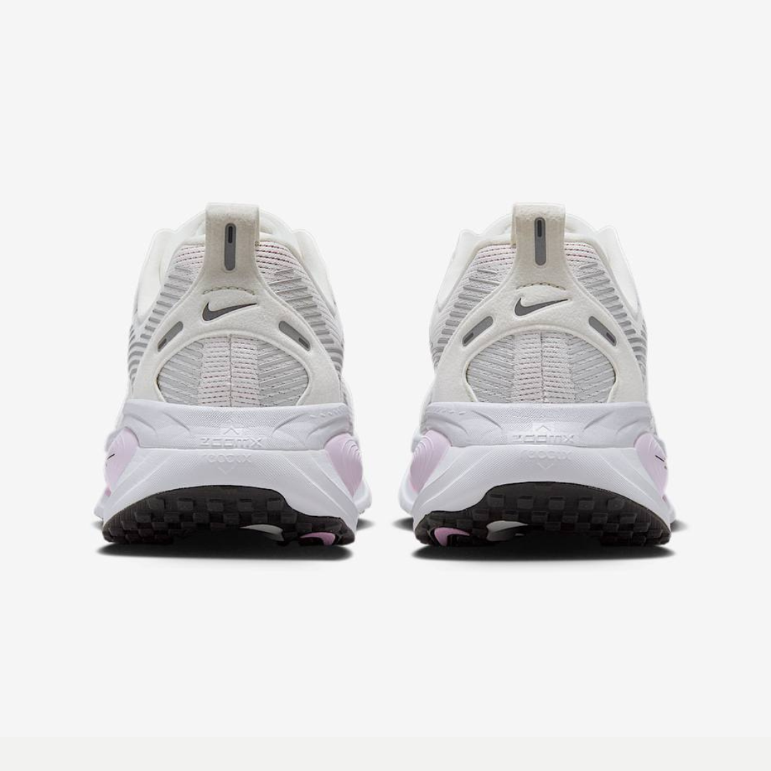 Tênis Nike Vomero 18 - Cinza/Rosa Claro