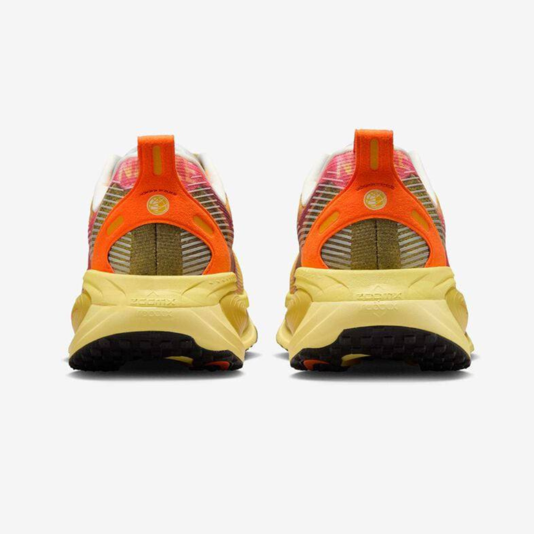Tênis Nike Vomero 18 SE - Amarelo