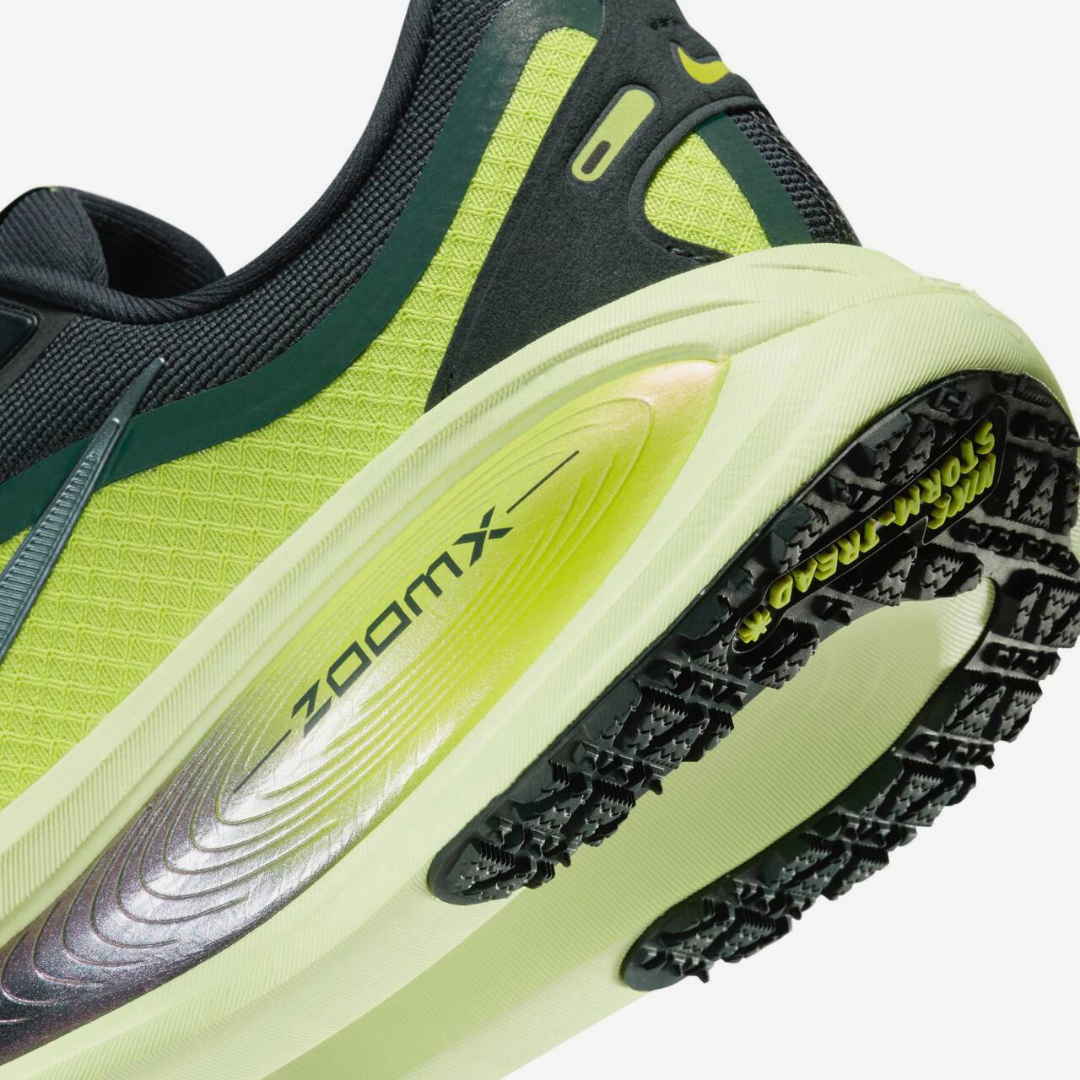 Tênis Nike Vomero 18 GORE-TEX - Verde Escuro/Verde Neon