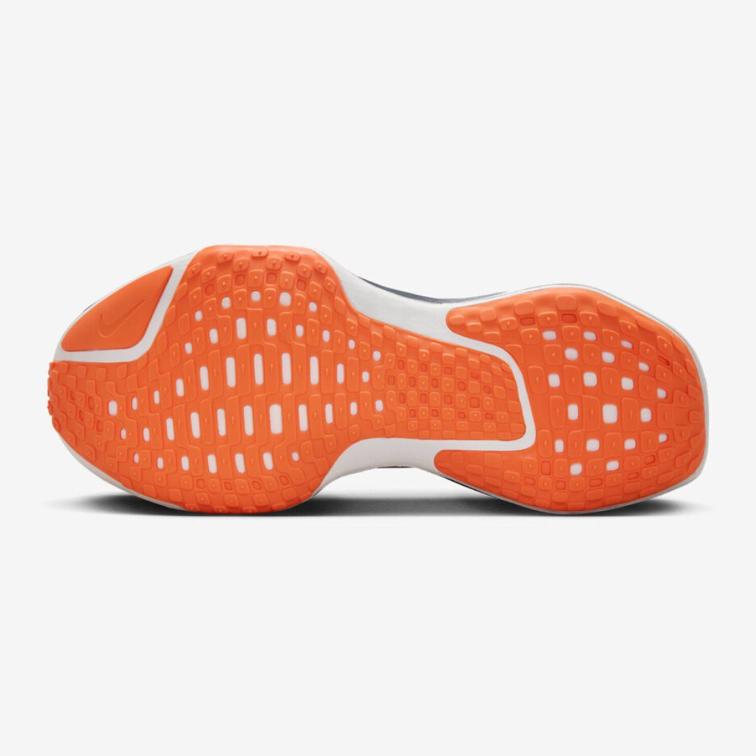 Tênis Nike Invincible Run 3 - Laranja/Branco