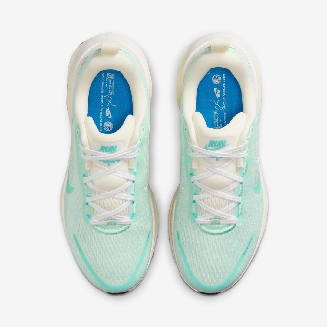 Tênis Nike Vomero 18 - Flash Aqua/Bege