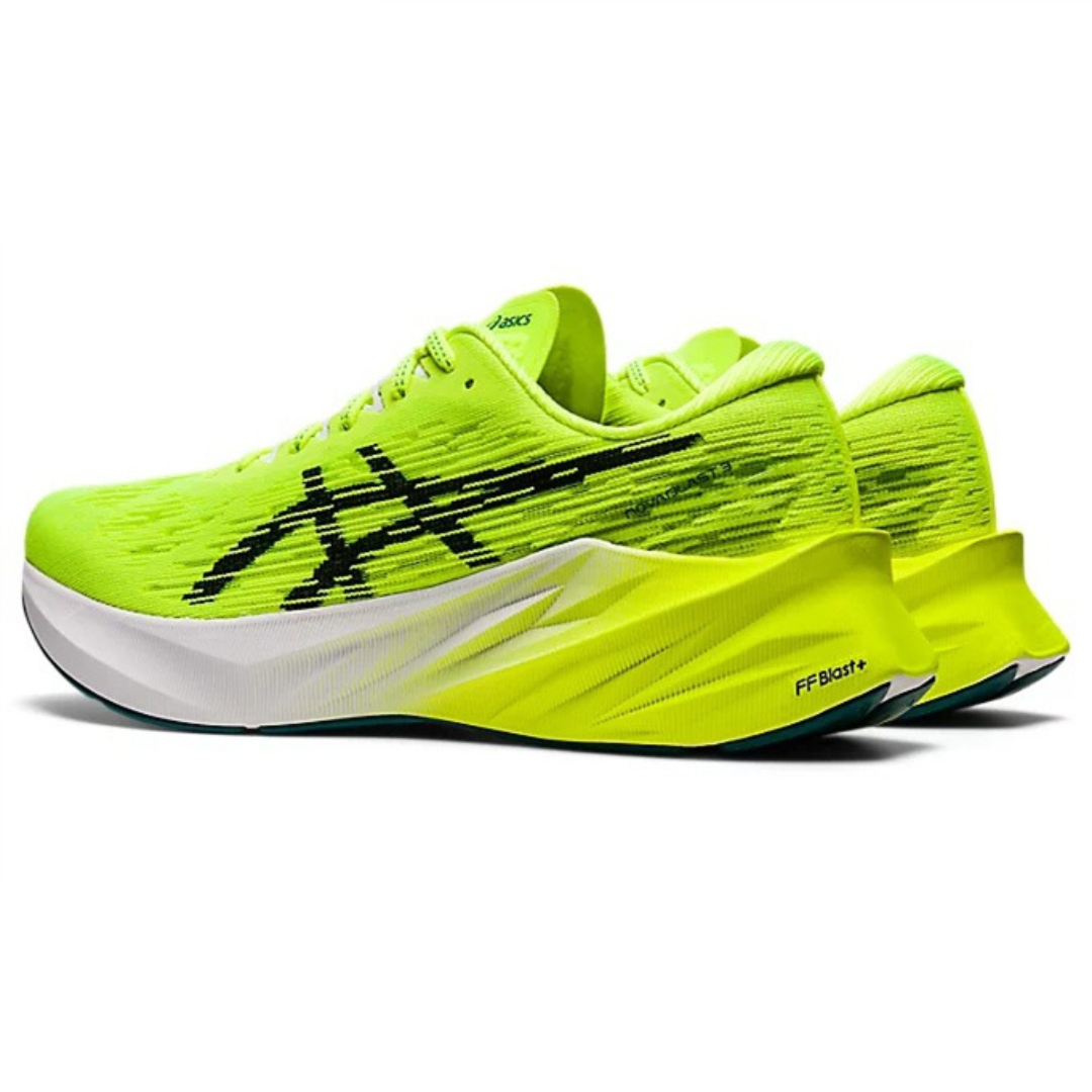 Tênis Asics Novablast 3 Verde fluorescente e Preto